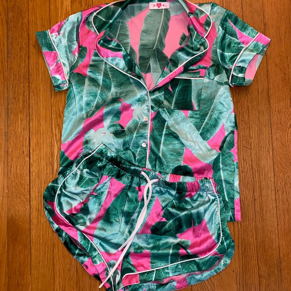 Buddy Love pajama set!!